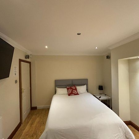 Shared House On Southmead Hotel Bristol Exterior photo